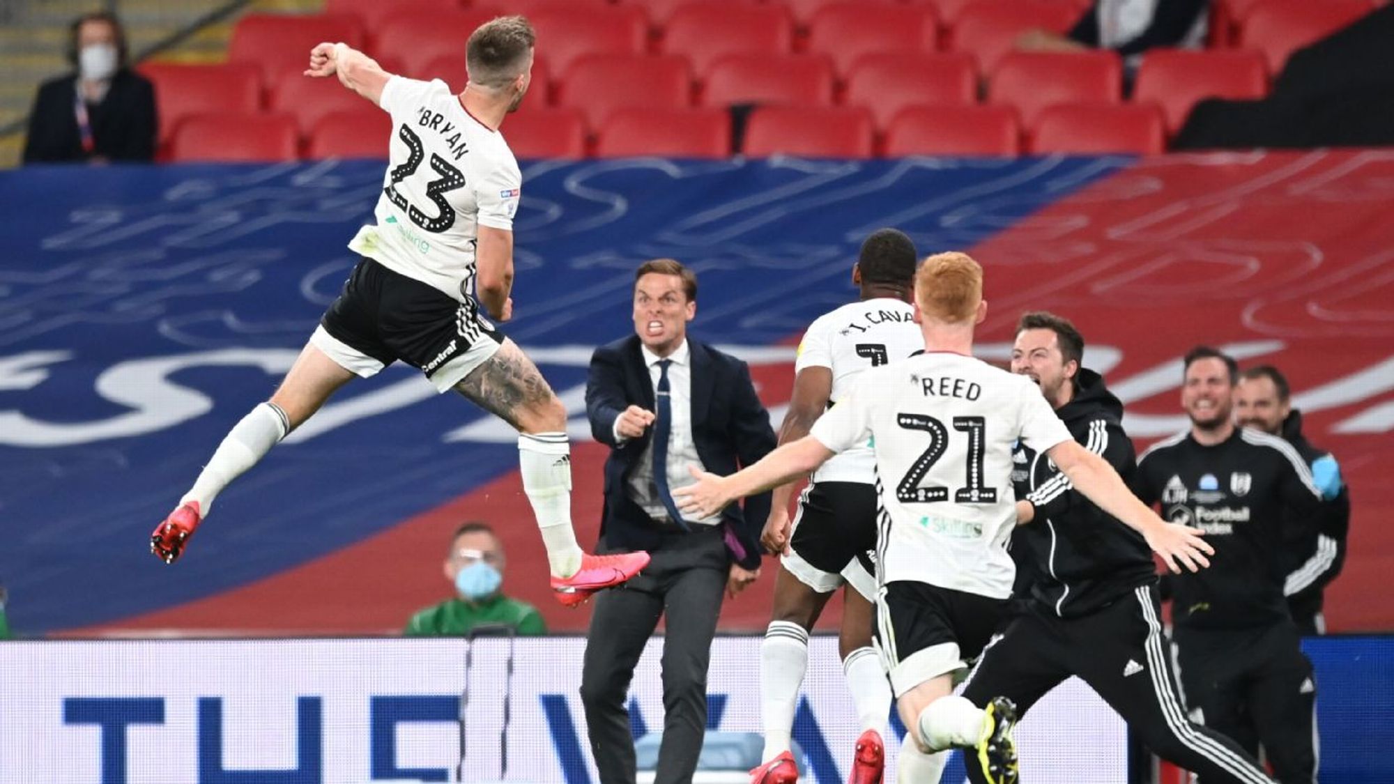 因此事遭到 因此事遭到